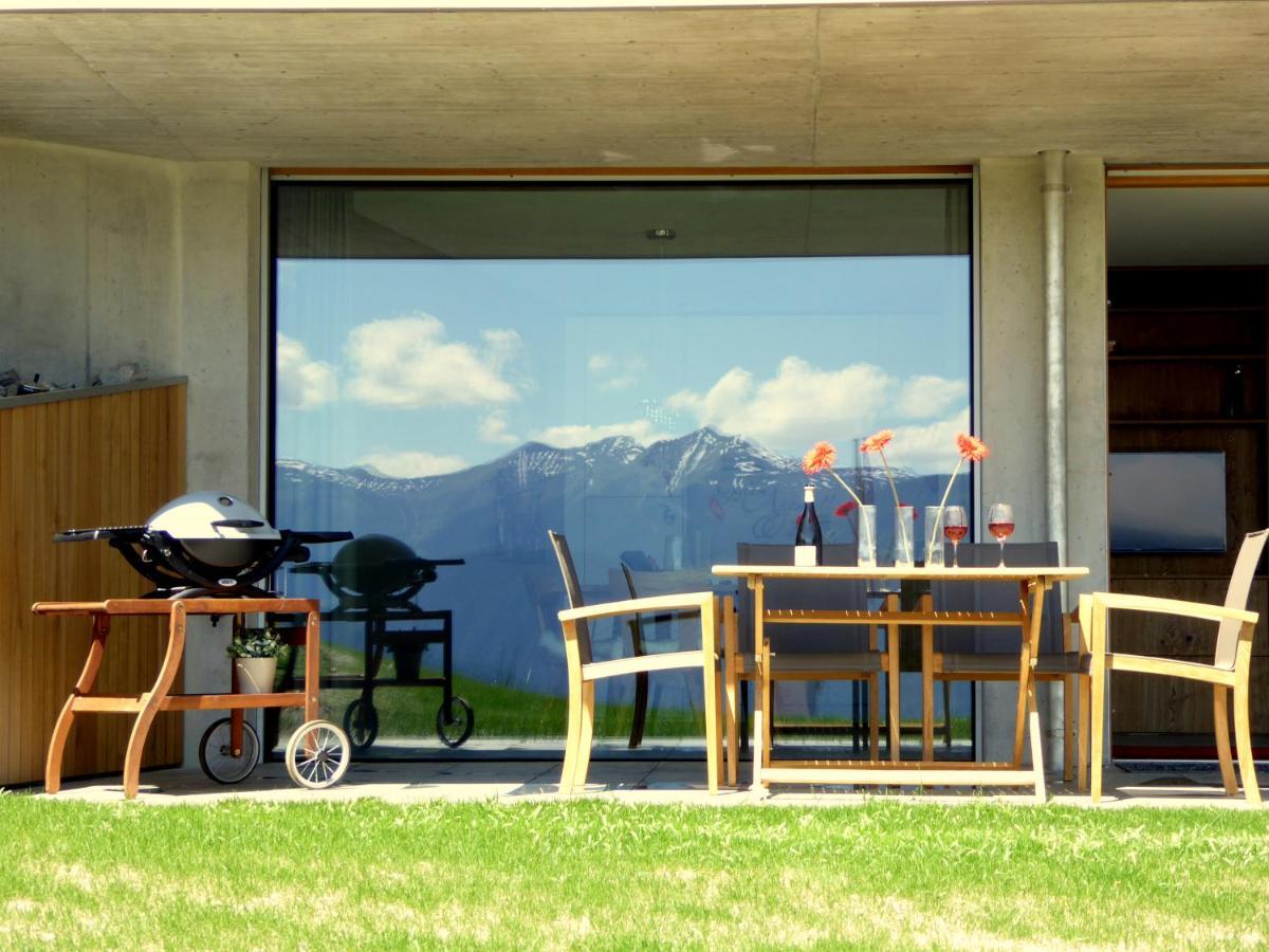 Casa Admisa, Spektakulaere Aussicht, Ski In And Out, Hochwertige Einrichtung, Valserstein Und Eiche فيلمز المظهر الخارجي الصورة
